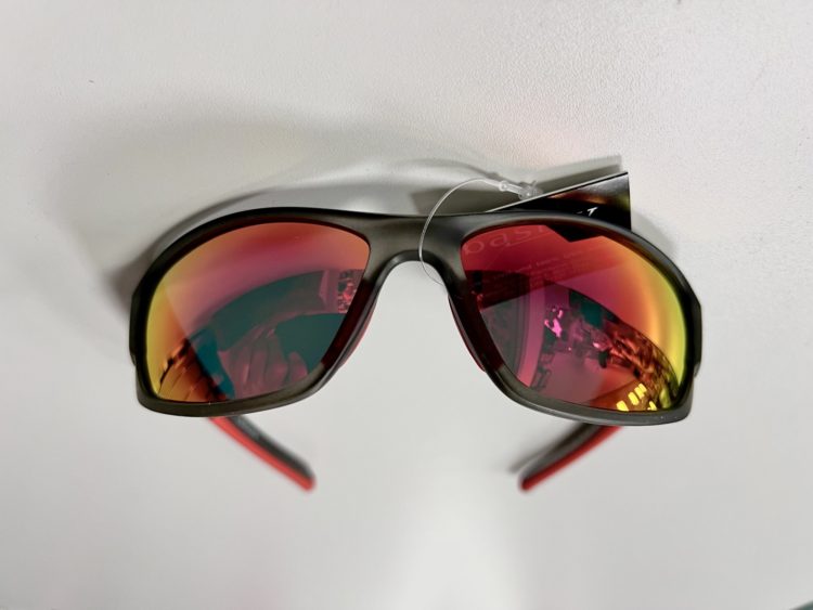 AKCIA nová kolekcia ZIMA 2022/23: Športové okuliare Basley 8001 black matt transparent / red