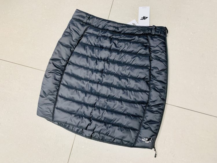 Dámska zateplená sukňa 4F Helenia Insulated Skirt black H4Z22-SPUD001