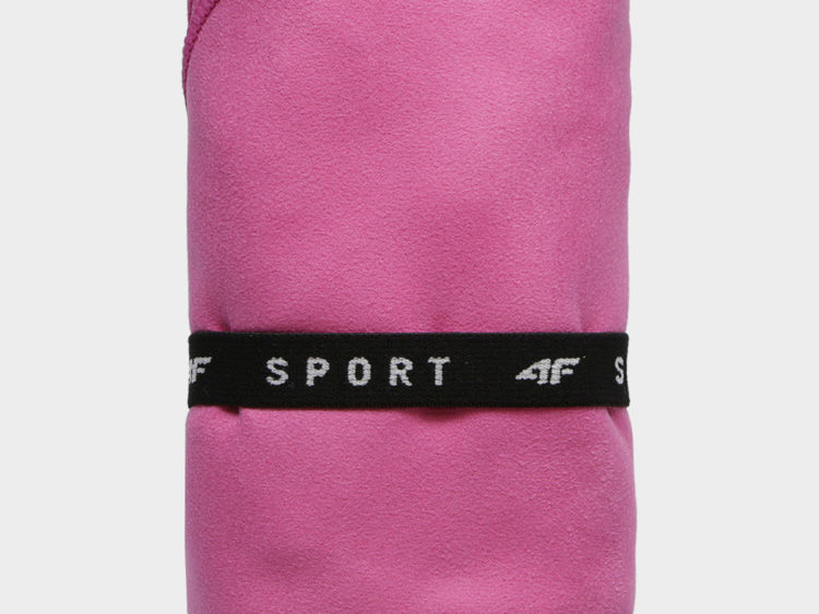 Športový uterák 4F Microfibre Towel 80 x 130 cm
