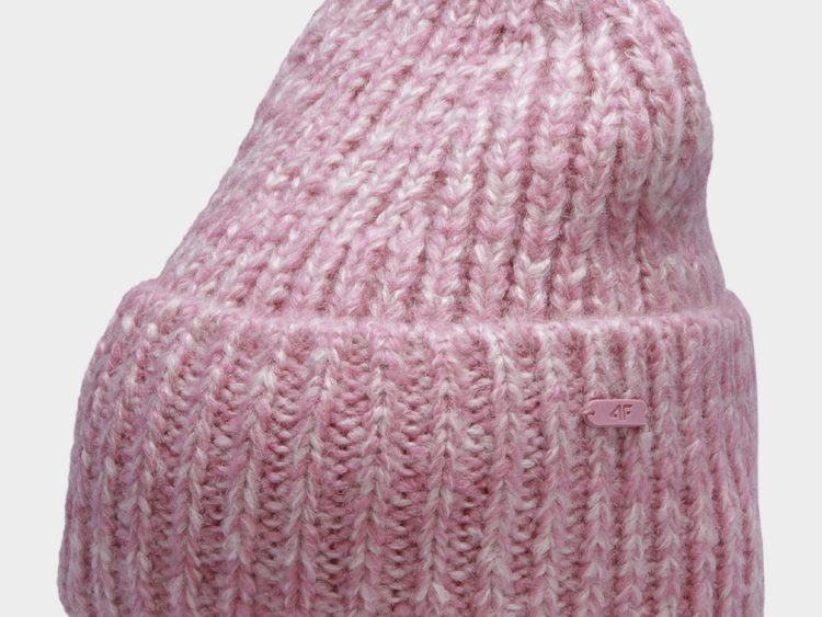 AKCIA nová kolekcia: Dámske pletené čiapky 4F Snowboard Collection ZIMA 2020/21