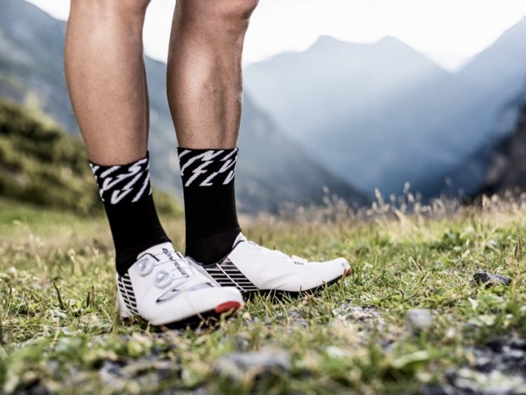 Vysoké cyklistické ponožky z funkčného materiálu SILVINI Oglio COOLMAX