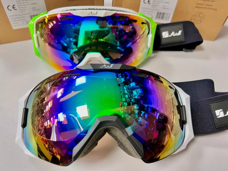 2023 AKCIA lyžiarske okuliare:  Stuf Vista Mirror Lunar Advanced