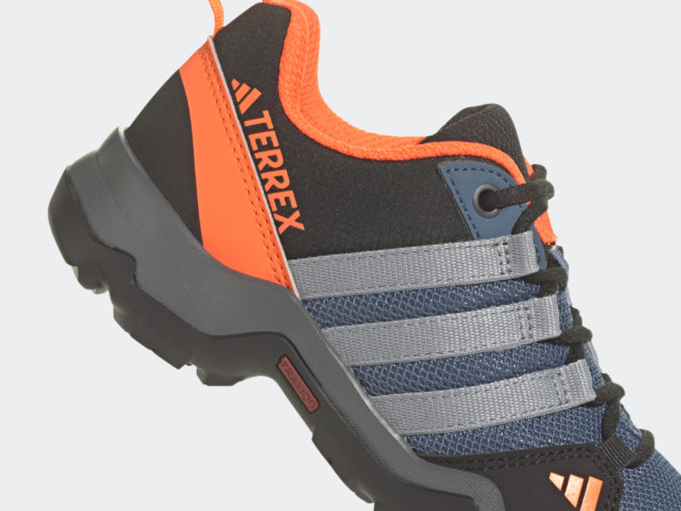 ADIDAS Terrex AX2R K dámska alebo juniorská trekingová obuv