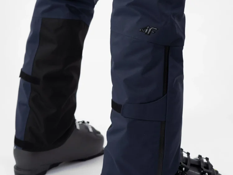 AKCIA 4F: Pánske lyžiarske nohavice 4FPRO Chamonix s membránou DERMIZAX® 20 000 dark navy