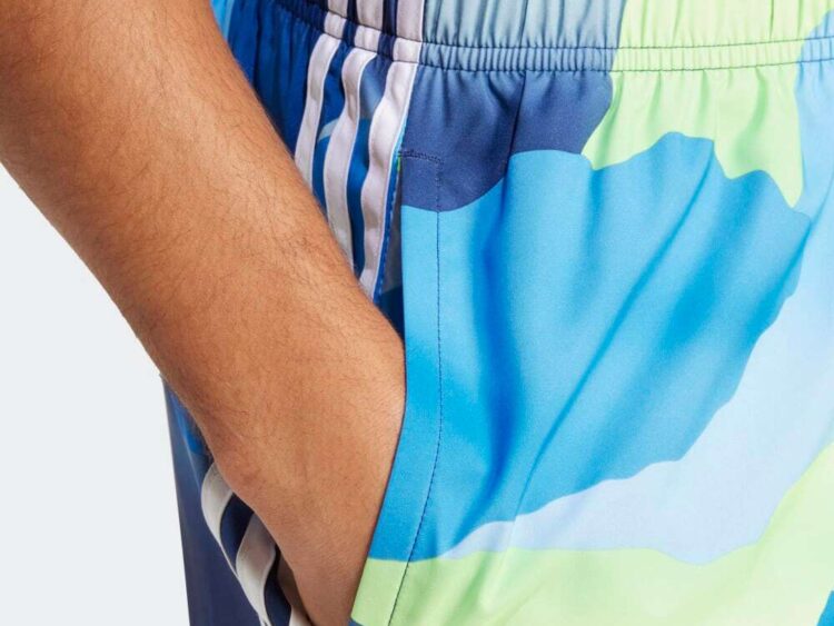 Adidas City Escape Camo 3-Stripes CIX Swim Shorts pánske plavecké šortky