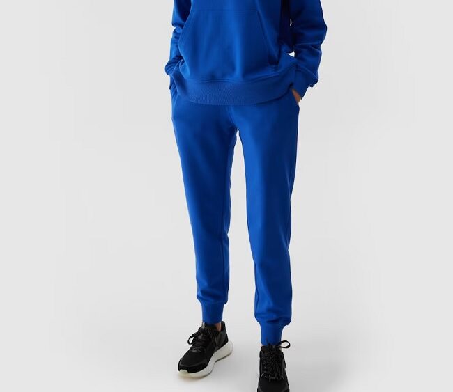 Dámske teplákové jogger nohavice 4F TTROF606 blue