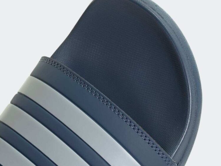 2024 new edition: Pánske šľapky ADIDAS Adilette Comfort Cloudfoam Plus modré