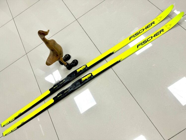 AKCIA: Juniorské bežky FISCHER Sprint Crown IFP s viazaním NNN