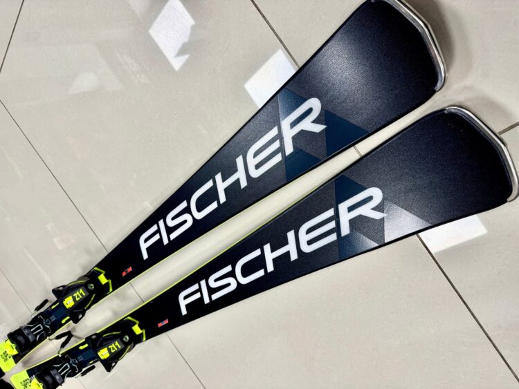 2025 AKCIA new winter: Lyže Fischer RC4 SUPERRACE + viazanie RC4 Z11 GW Powerrail