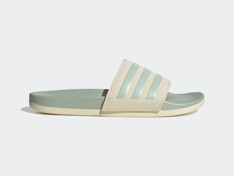 2025 new edition: Dámske šľapky ADIDAS Adilette Comfort