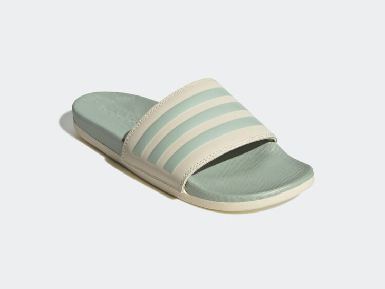 2025 new edition: Dámske šľapky ADIDAS Adilette Comfort