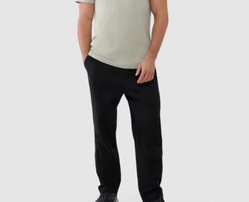 4F Akcia: Pánske voľnočasové casual nohavice TTROM0999 black