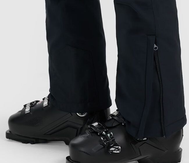 4F new collection: Dámske lyžiarske nohavice NeoDry 5.000 TFTRF0944 black