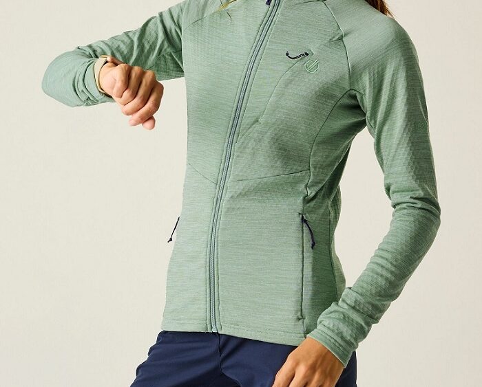 2026 Akcia Dare2b nová kolekcia: Dámska funkčná mikina Emerging III Mid DWL640 glacier green