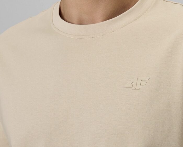 2026 4F nová kolekcia: Pánske bavlnené regular fit tričko TTSHM4261 beige