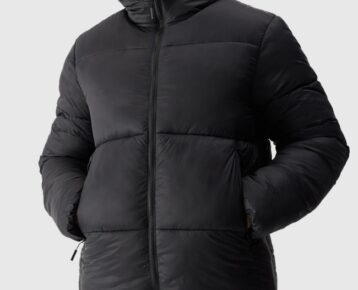 4F Akcia: Pánska zatepľovacia bunda so syntetickou výplňou TDJAM480 black