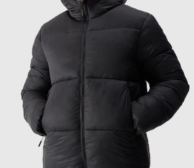 4F Akcia: Pánska zatepľovacia bunda so syntetickou výplňou TDJAM480 black
