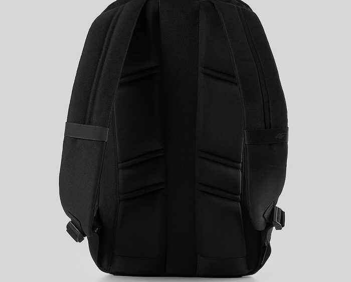 2026 4F nová kolekcia: Mestský batoh s vreckom na notebook ABACM0838 black