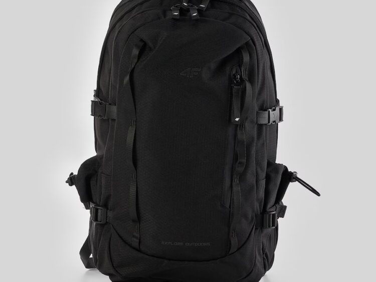 2026 4F nová kolekcia: Batoh s priehradkou na notebook ABACM0898 black