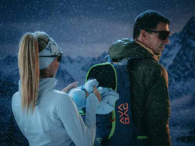 10% AKCIA new collection : Dámska športová thermo bunda SILVINI Divera POWERtherm PRIMALOFT®