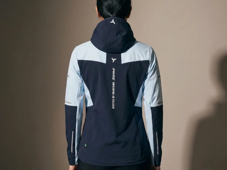10% AKCIA new collection : Dámska bunda Silvini Volpiana Technical Shell